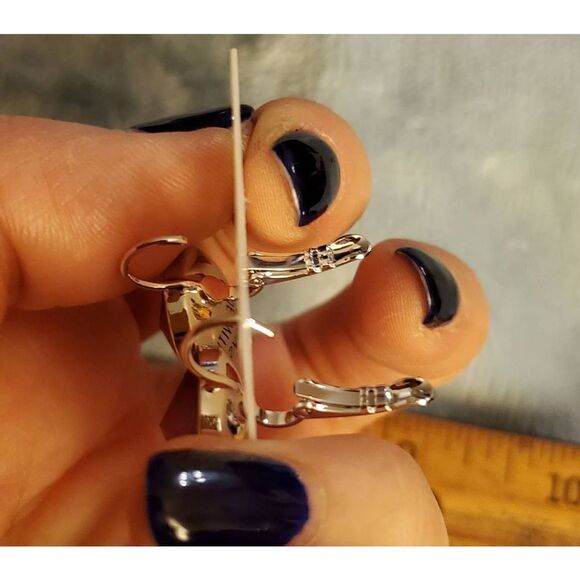 Ruby Red NWT! Swarovski Element Leverback Sparkling Party Work GreatGift Wedding - Picture 4 of 5